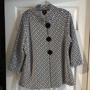 JM Collection Swing Jacket 3 large buttons